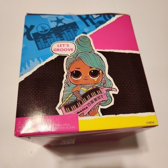 LOL Surprise Remix Hair Flip Doll 15 surprises New toy - Picture 3 of 5